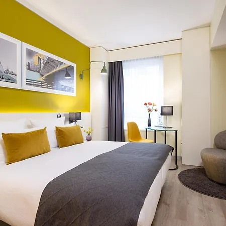 柏林米特莱昂纳多酒店 4*