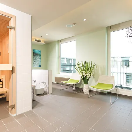 Leonardo Mitte Otel 4*