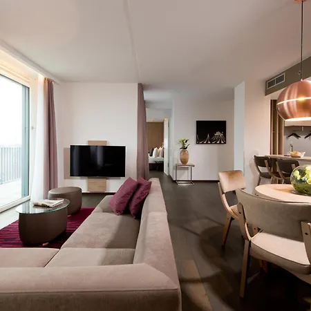 柏林米特莱昂纳多酒店 柏林