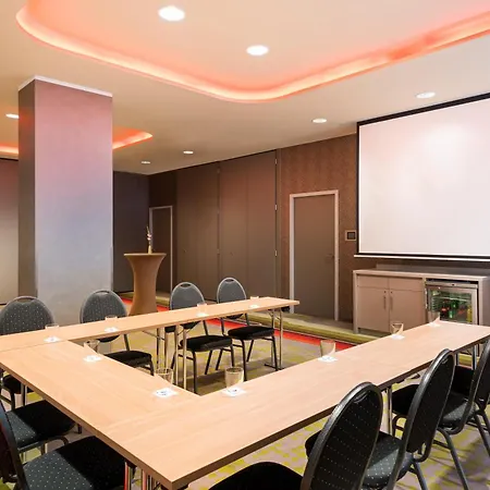 柏林米特莱昂纳多酒店 酒店