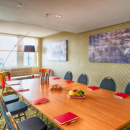 柏林米特莱昂纳多酒店 4* 柏林