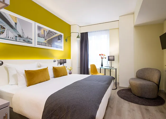 레오나르도 미테 4*