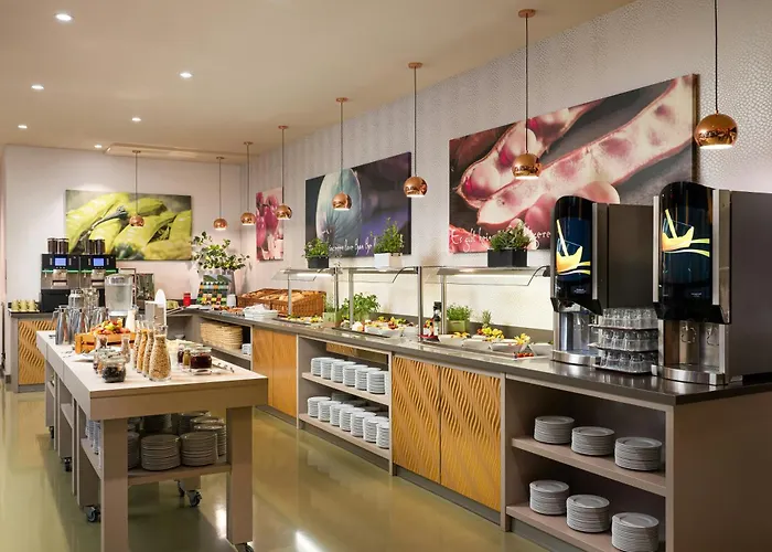 Hotel Leonardo Mitte 4*