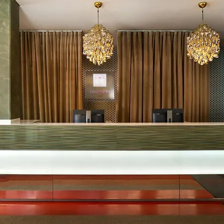 Leonardo Mitte 4*