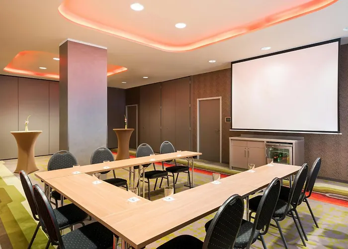 Hotel Leonardo Mitte 4*